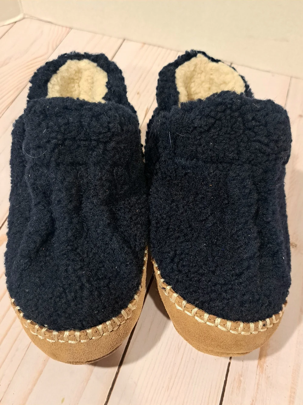 L.L. Bean Kids Blue Sherpa Slippers